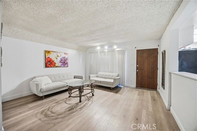 1239 W Rosecrans, Gardena, CA 90247