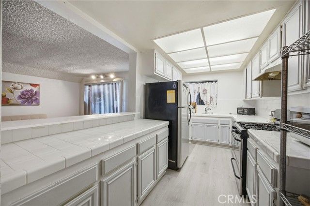 1239 W Rosecrans, Gardena, CA 90247