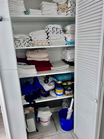 2016 Bay Dr 203, Miami Beach, FL 33141