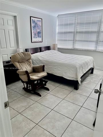 2016 Bay Dr 203, Miami Beach, FL 33141