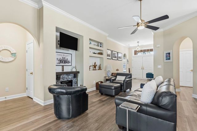 1135 N Blackmoor Dr., Murrells Inlet, SC 29576