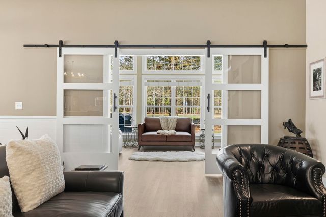 1135 N Blackmoor Dr., Murrells Inlet, SC 29576