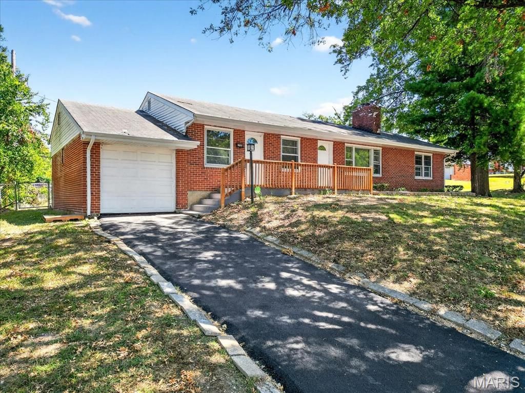 9472 Yorktown Drive, Bellefontaine Nghbrs, MO 63137