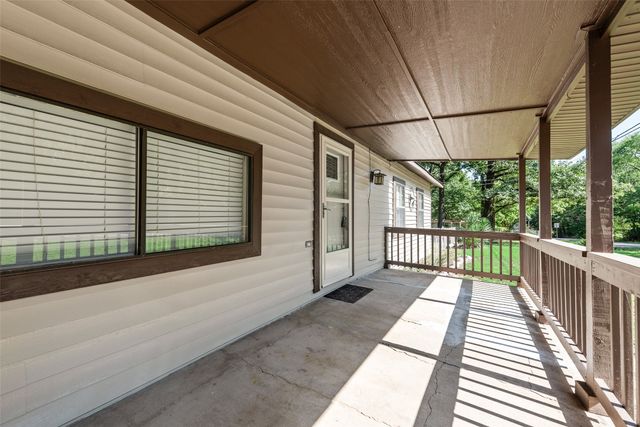 176 Forest Lane, Gun Barrel City, TX 75156