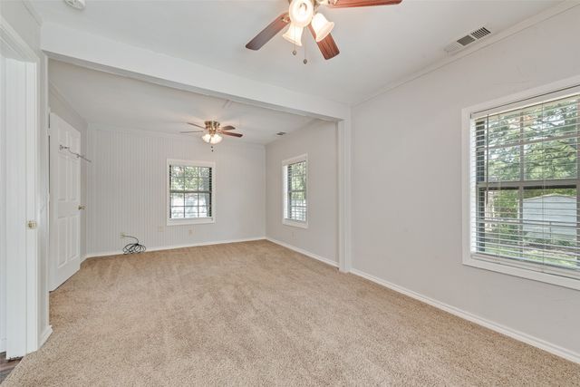 176 Forest Lane, Gun Barrel City, TX 75156