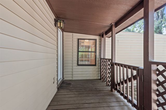 176 Forest Lane, Gun Barrel City, TX 75156