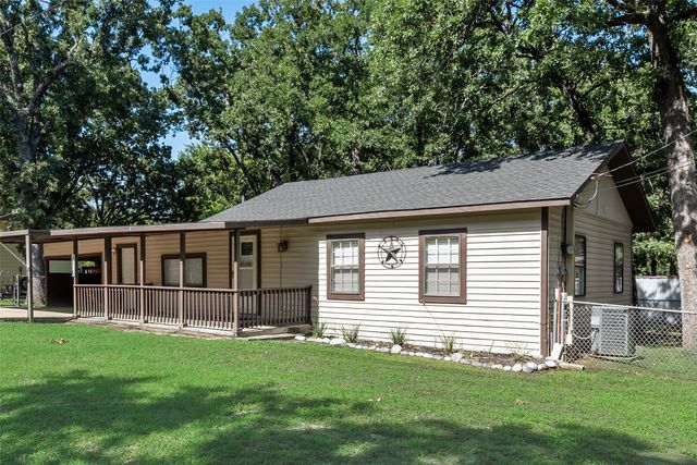 176 Forest Lane, Gun Barrel City, TX 75156