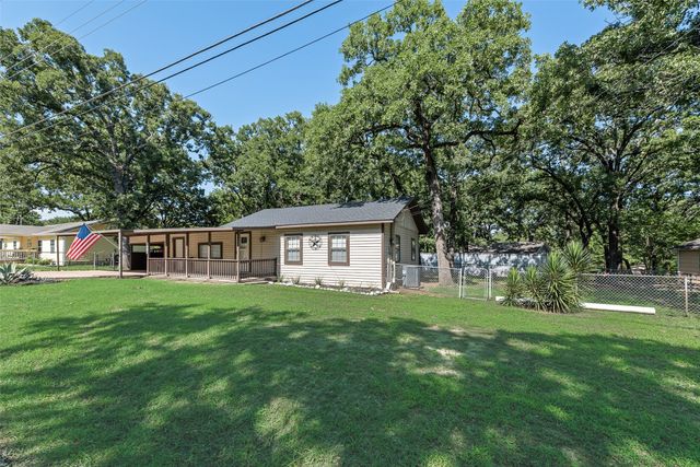 176 Forest Lane, Gun Barrel City, TX 75156