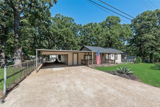 176 Forest Lane, Gun Barrel City, TX 75156