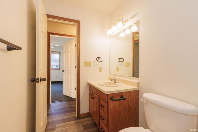 5608 W Wedgewood Lane, Muncie, IN 47304