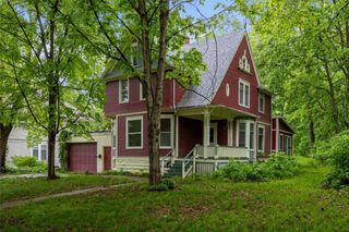 320 College Boulevard SW, Mt Vernon, IA 52314