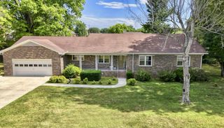 208 Jeffrey Dr, Fayetteville, TN 37334