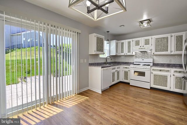 6248 S HIGHLANDS CIR, Harrisburg, PA 17111