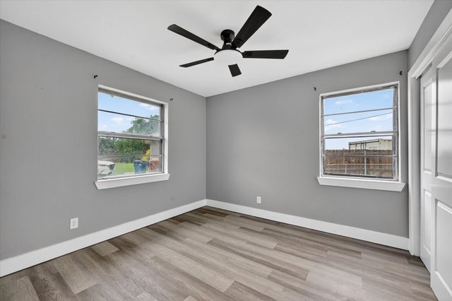 1220 Mckinney Street, Van Alstyne, TX 75495