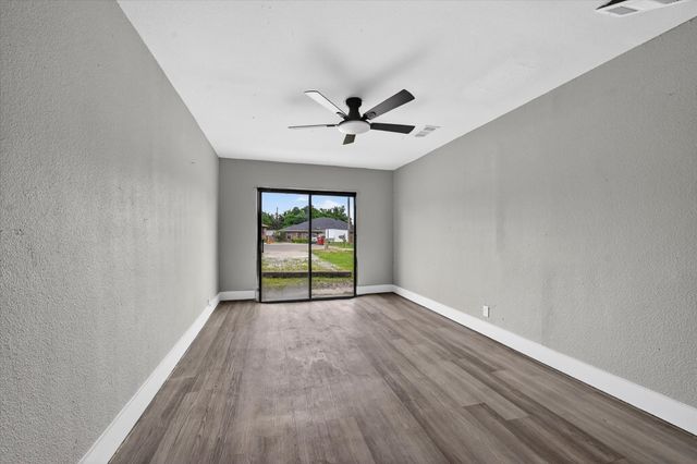 1220 Mckinney Street, Van Alstyne, TX 75495