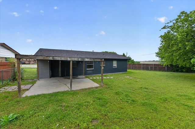 1220 Mckinney Street, Van Alstyne, TX 75495