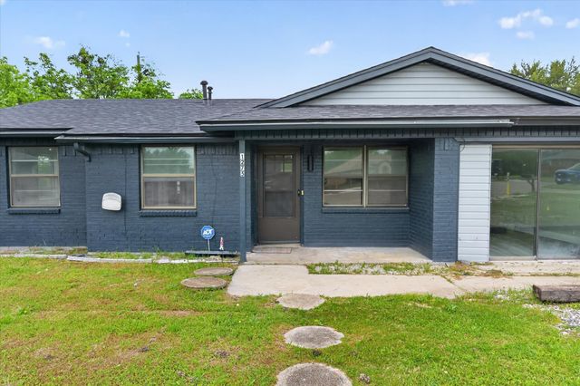 1220 Mckinney Street, Van Alstyne, TX 75495