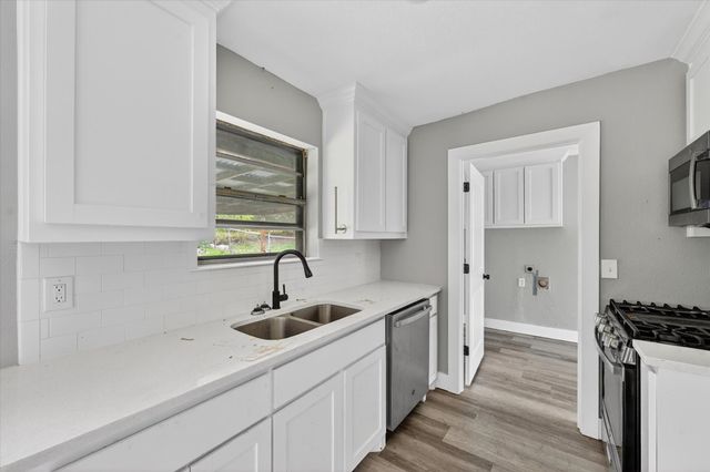 1220 Mckinney Street, Van Alstyne, TX 75495