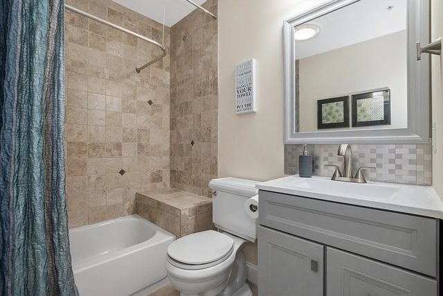 32 Common St. 3-4, Waltham, MA 02451