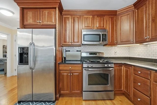 32 Common St. 3-4, Waltham, MA 02451
