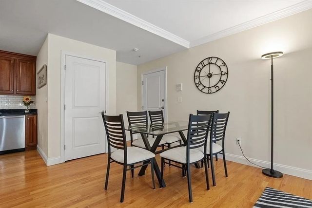 32 Common St. 3-4, Waltham, MA 02451
