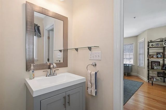 32 Common St. 3-4, Waltham, MA 02451