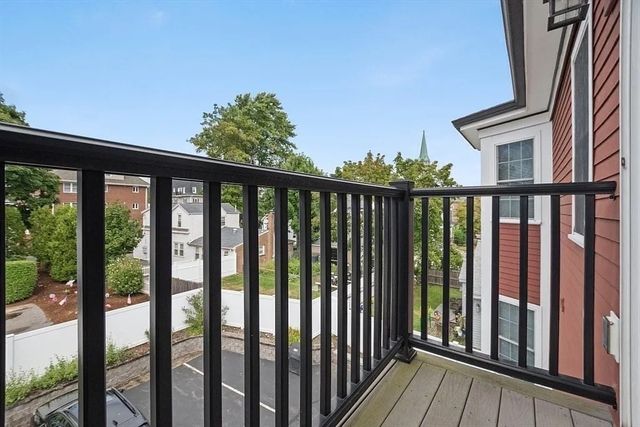 32 Common St. 3-4, Waltham, MA 02451