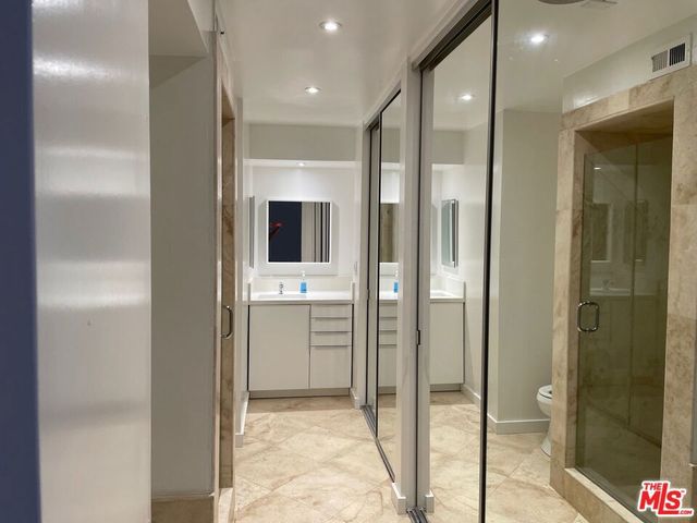 9297 Burton Way A, Beverly Hills, CA 90210