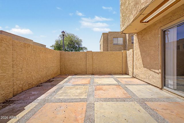948 S Alma School Road Unit 102, Mesa, AZ 85210