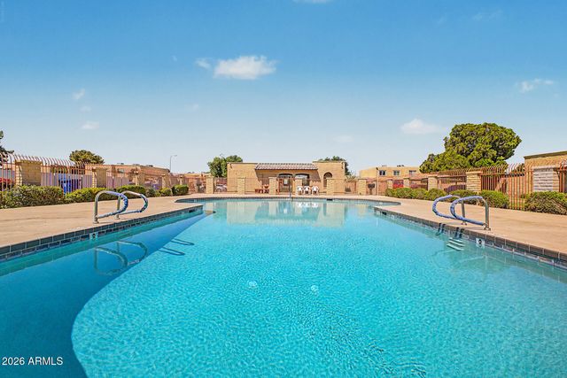 948 S Alma School Road Unit 102, Mesa, AZ 85210