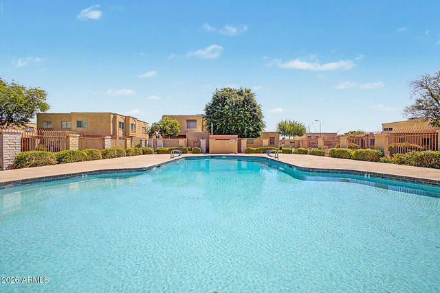 948 S Alma School Road Unit 102, Mesa, AZ 85210
