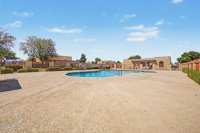 948 S Alma School Road Unit 102, Mesa, AZ 85210