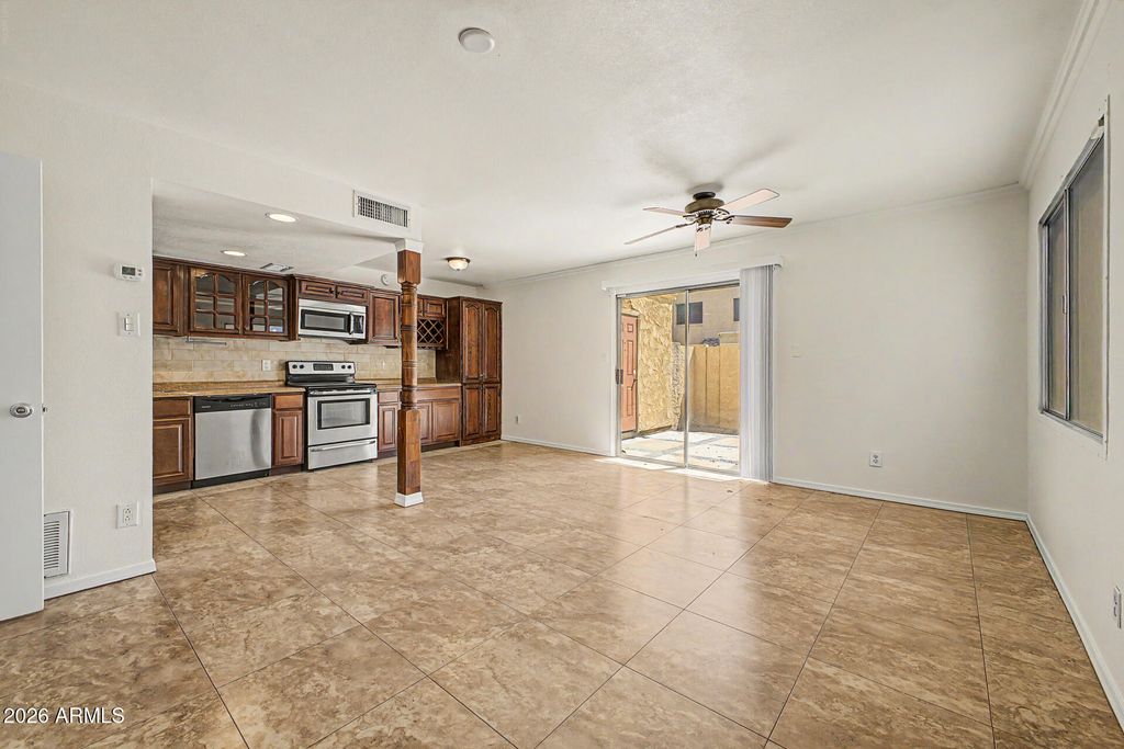 948 S Alma School Road Unit 102, Mesa, AZ 85210