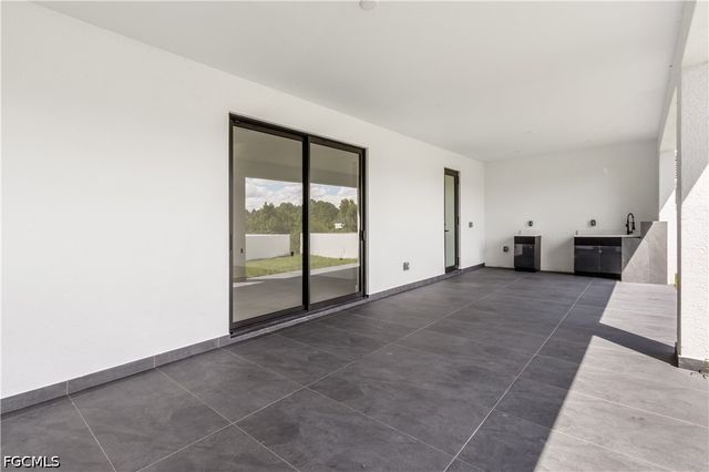3411 27th ST W, Lehigh Acres, FL 33971
