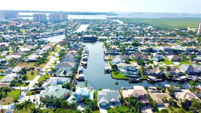 1434 El Dorado PKWY W, Cape Coral, FL 33914