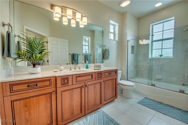 1434 El Dorado PKWY W, Cape Coral, FL 33914