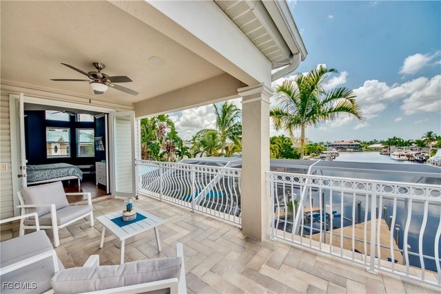 1434 El Dorado PKWY W, Cape Coral, FL 33914