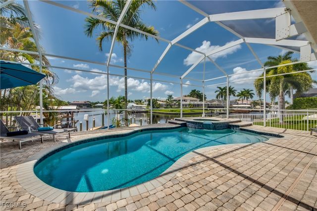 1434 El Dorado PKWY W, Cape Coral, FL 33914