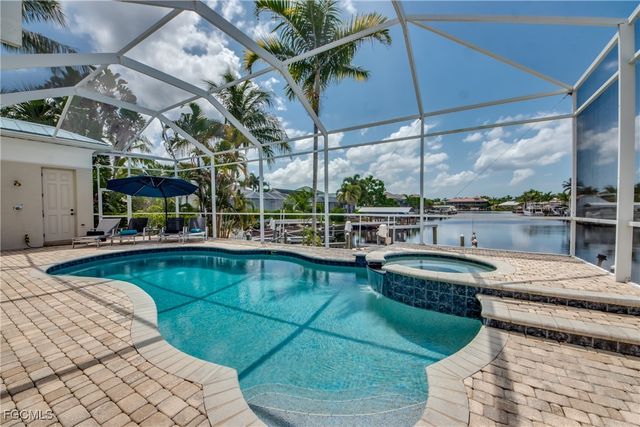 1434 El Dorado PKWY W, Cape Coral, FL 33914