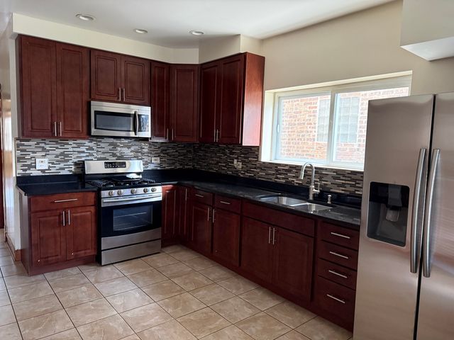 2252 N Laramie Avenue 1, Chicago, IL 60639
