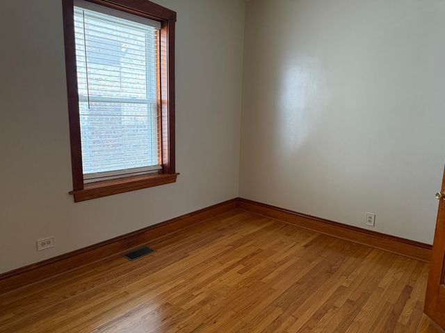 2252 N Laramie Avenue 1, Chicago, IL 60639