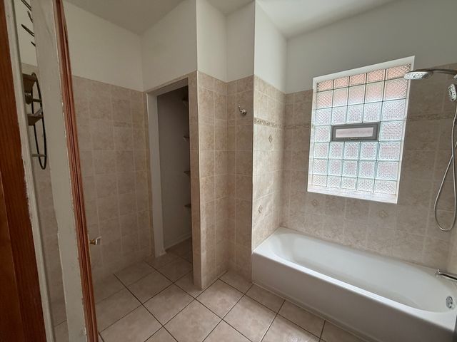 2252 N Laramie Avenue 1, Chicago, IL 60639