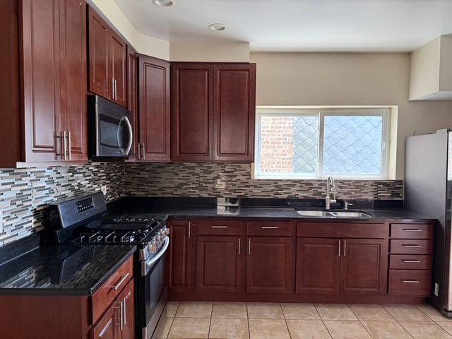 2252 N Laramie Avenue 1, Chicago, IL 60639