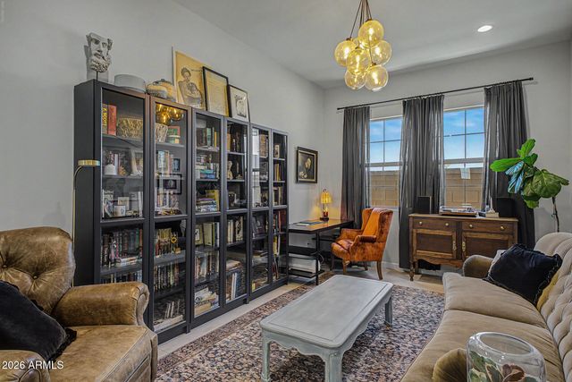 11017 E ULYSSES Avenue, Mesa, AZ 85212