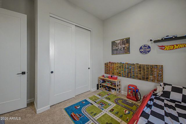 11017 E ULYSSES Avenue, Mesa, AZ 85212