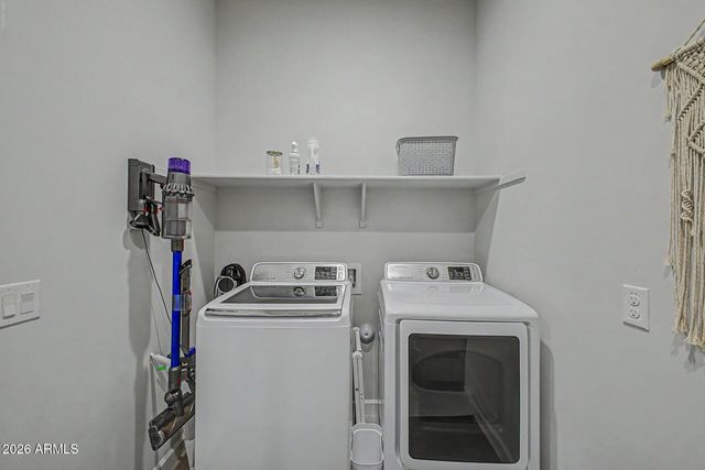 11017 E ULYSSES Avenue, Mesa, AZ 85212