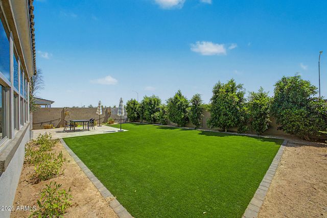 11017 E ULYSSES Avenue, Mesa, AZ 85212