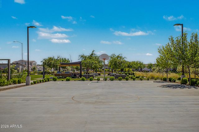 11017 E ULYSSES Avenue, Mesa, AZ 85212