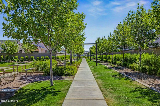 11017 E ULYSSES Avenue, Mesa, AZ 85212