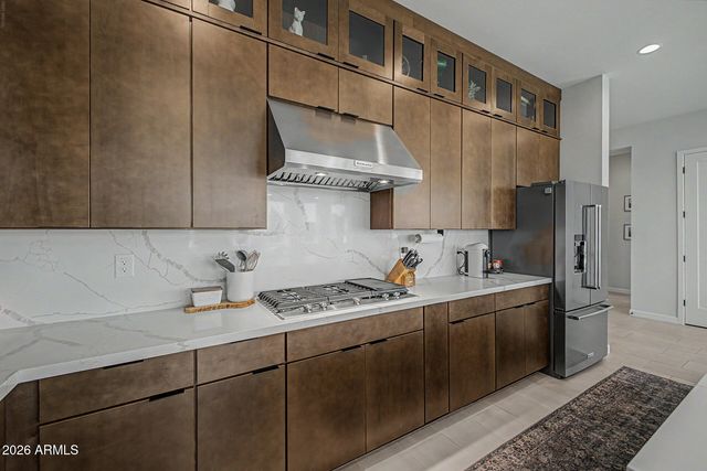 11017 E ULYSSES Avenue, Mesa, AZ 85212